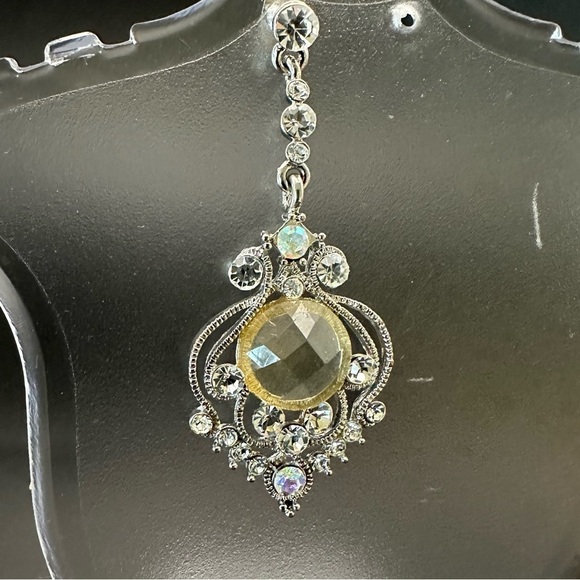 Statement Dangling Rhinestone Earrings - Picture 12 of 14